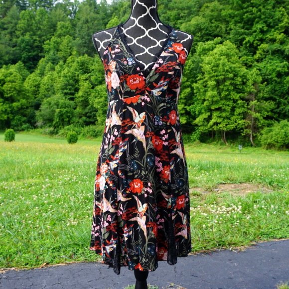 ***SOLD***Jessica Simpson Hummingbird Dress S EUC - Picture 4 of 14